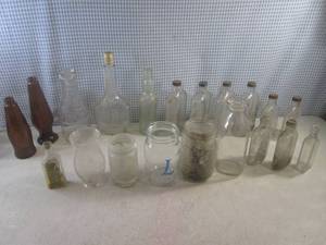 lot 94 image: (A-3) Assorted Vintage Bottles and ...