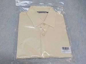 lot 38 image: Mens size S Seersucker Shirt...