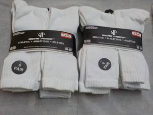 lot 74 image: 12 pair of Wear Proof White Athleti...