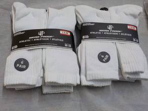 lot 76 image: 12 pair of Wear Proof White Athleti...