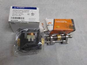 lot 104 image: Fixed Angle Knife Sharpener and Wea...