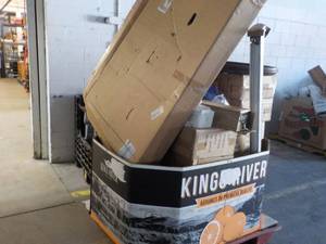 lot 130 image: Pallet of Overstock and Unclaimed...