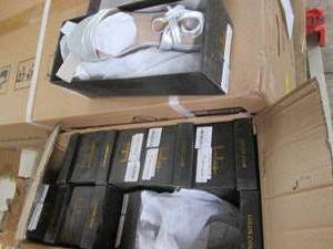 lot 233 image: 9 pairs of Lulus size 5 sandals...