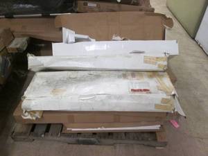 lot 279 image: Pallet of assorted parts, lights an...