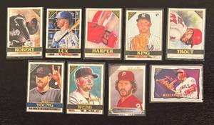 lot 339R image: Nine Topps Gallery Baseball Cards