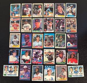 lot 371R image: B - Baseball Cards Lot - 1980s ToppsDonrussFleer Future Stars and More