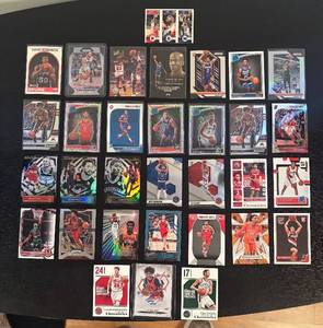 lot 433R image: B - Awesome Basketball Card Lot