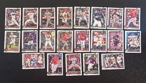 lot 448R image: B - Topps Baseball Cards Lot - Mixed RCs & Stars from Multiple MLB Teams