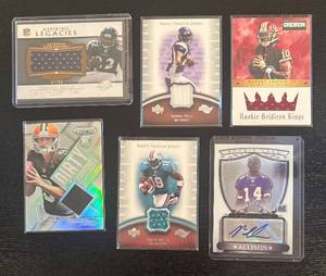 lot 452R image: B - Football Sports Cards - Lot of 6
