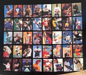 lot 490R image: LC - Pro Line NFL Football Cards