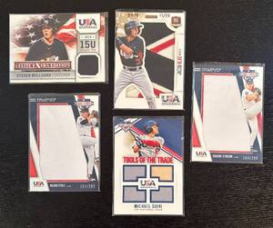 lot 560R image: LC - Collection of Baseball Cards