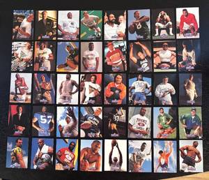 lot 582R image: LC - Pro Line NFL Football Cards Collection - Assorted Players