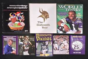 lot 306K image: BR1 - Minnesota Vikings Publications Lot (Lot of 7) - 1970s-1980s Media Guides & Fact Books