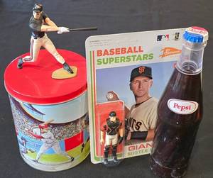 lot 398K image: BR1 - 1994 Coca-Cola Sports Design Tin - Unused w 700-Piece Puzzle Inside Giants Posey Figure & Pepsi Flashlight