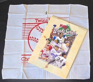 lot 519K image: BR1 - Twins 1987 Homer Hanky 17-Inch Square - 1987 World Series Official Program