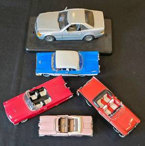 lot 608K image: BR1 - Mercedes 500SL Die-Cast Convertible, Ford Edsel Convertible, 1958 Ford Fairlane 500 (Lot of 5)