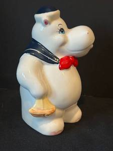 lot 106C image: B - Vintage House Hippo Ceramic Bank