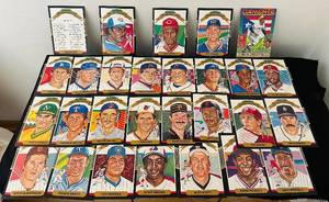 lot 562 image: HC - Donruss Diamond Kings 5x7 Baseball Card Lot of 30 - Vintage 1980s