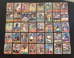 lot 65R image: B - Collection of 1987 Topps Baseball Cards Assorted Players