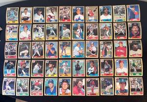 lot 83R image: B - Collection of 1987 Topps Baseball Cards Assorted Players