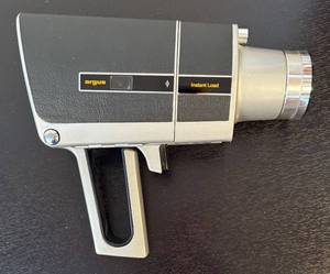lot 123R image: B - Argus 815 Super Eight Vintage Camera