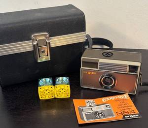 lot 124R image: B - Vintage Argus 364 Electric Eye Camera