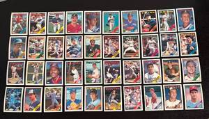 lot 175R image: B - Collection of Vintage Topps Baseball Sports Cards