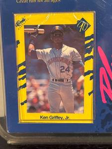 lot 214R image: B - Classic Major League Baseball Trivia Board Game with Cards