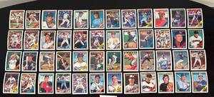 lot 224R image: B - 1987 Topps Baseball Cards Collection