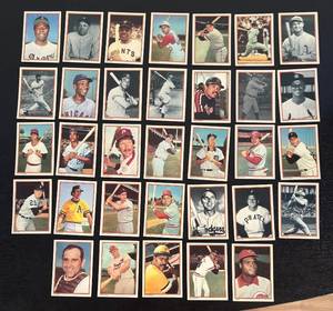 lot 252R image: B - Topps All-Time Home Run Kings Baseball Card Collection Featuring Legends