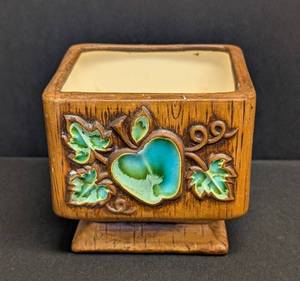 Vintage Treasure Craft No. 970 Ceramic Pedestal Pot Planter - Heart & Leaves Decor