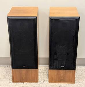 B&W DM1800 Floor-Standing Loudspeakers - Pair,