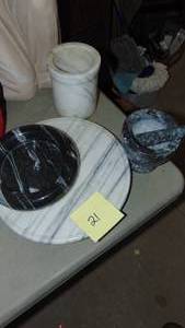 lot 21 image: Assorted Marble Items