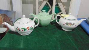 lot 37 image: 2- Christmas Teapots and Green Vintage Teapot