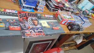 lot 114 image: Assorted Nascar and Models