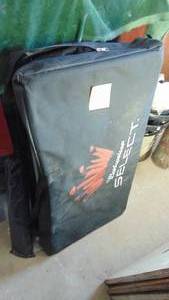 lot 124 image: Budweiser Portable Bar in a Bag