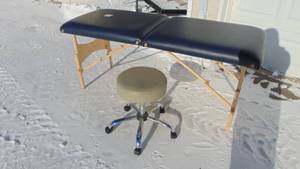 lot 10 image: Folding Massage Table and Rolling Stool. Missing Head Rest