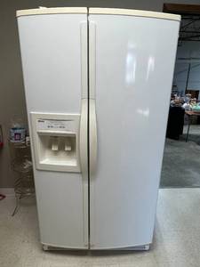 Kenmore Elite Side-by-Side Refrigerator with Ice and Water Dispenser