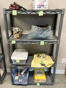 lot 20 image: Plastic Shelving Unit with 4 Tiers - Contents not included.
