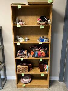 lot 21 image: Tall Wooden Bookshelf with Five Shelves - Contents not included.