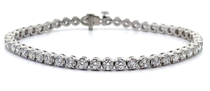 lot 8 image: Stunning 5 Carat Diamond Tennis Bracelet in Platinum Retail $9,995 VIDEO