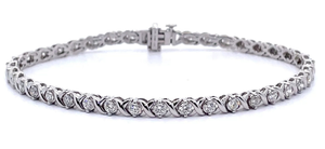 lot 61 image: 2.04 Carat Diamond XOXO Tennis Bracelet in White Gold Retail $3,895 VIDEO