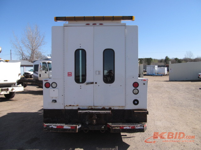 2003 Ford F550 XL Superduty