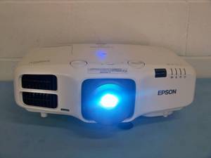 lot 75 image: Epson PowerLite 4750W (H544A) 4200-Lumen WXGA 3LCD Projector