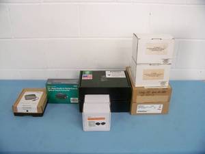 lot 92 image: Miscellaneous AV Items