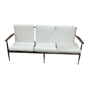 lot 20 image: 3 Seat Lounge Bench