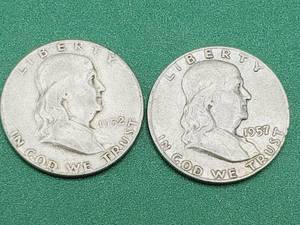 lot 73 image: 2 Franklin Half Dollars--90% Silver