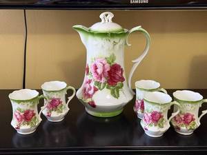 lot 22 image: Rose Pattern Porcelain Tea Set - Pitcher with Lid & 4 Cups, Green Trim, Germany
