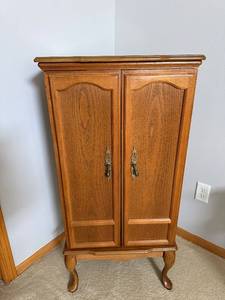 lot 55 image: Oak Jewelry Armoire - Two Doors, Necklace Hooks, Multi-Drawer Interior - Contents NOT Included