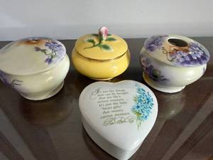 lot 56 image: Godinger & Co. Floral Lidded Jars & Heart Trinket Box - 4-Piece Porcelain Set